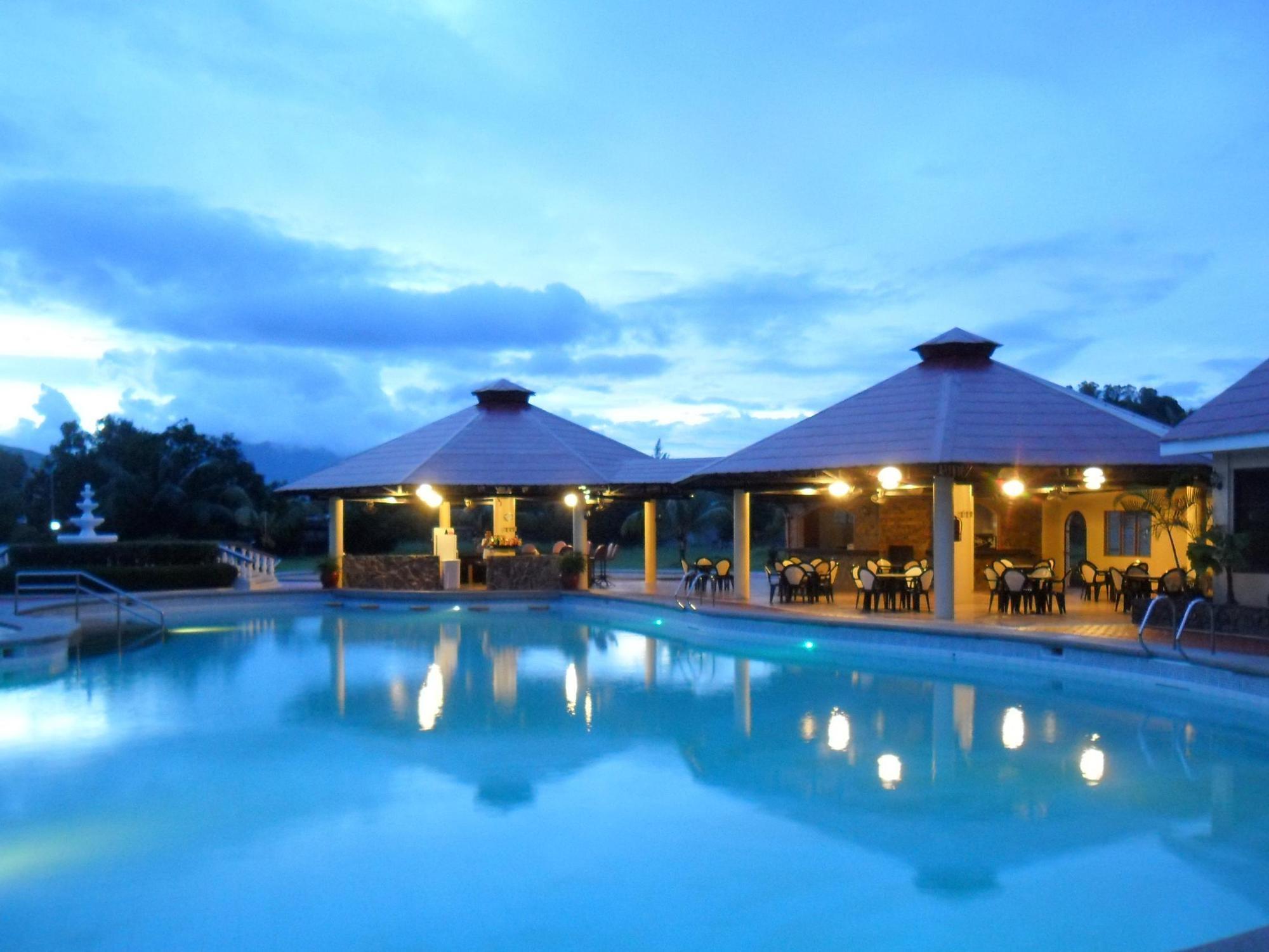 Subic Waterfront Resort And Hotel Zewnętrze zdjęcie