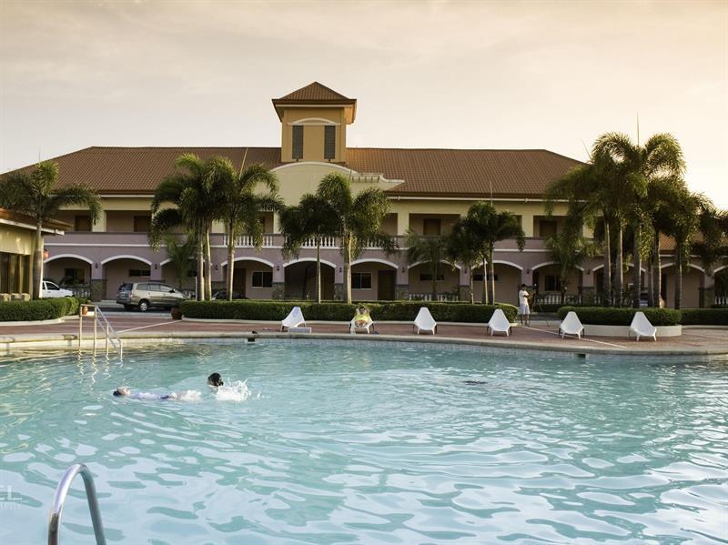 Subic Waterfront Resort And Hotel Zewnętrze zdjęcie